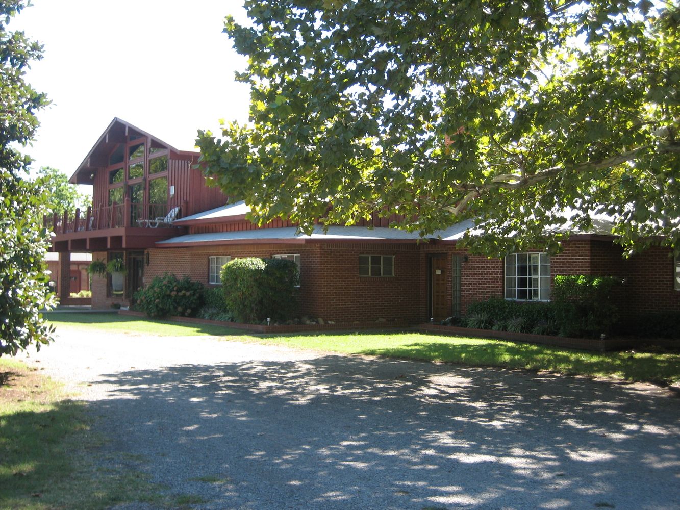 The Indian Lodge: 33700 State Highway 51, Wagoner, OK 74467